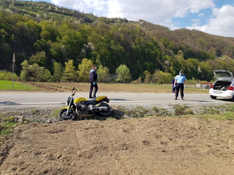 Băiețel de 5 anișori în stare gravă după ce a fost lovit de motocicletă! Intervine elicopterul SMURD